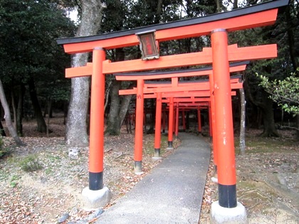 長山稲荷社の鳥居