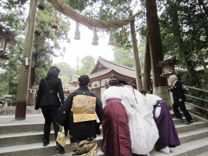 大神神社拝殿