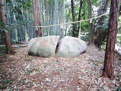 石析神　御厨子神社