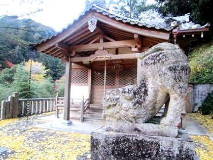 素盞雄神社の狛犬