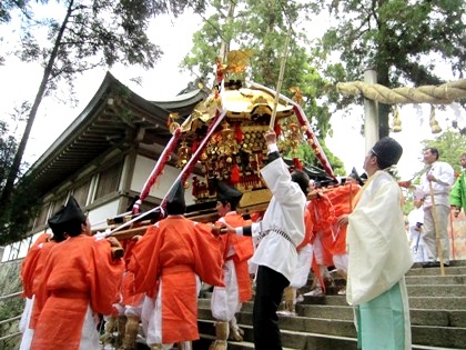 若宮神幸祭の分霊神輿