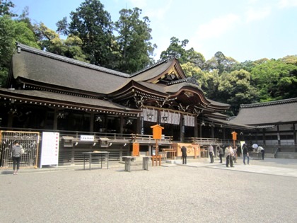 大神神社拝殿