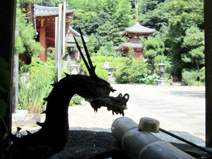 平等寺の手水舎