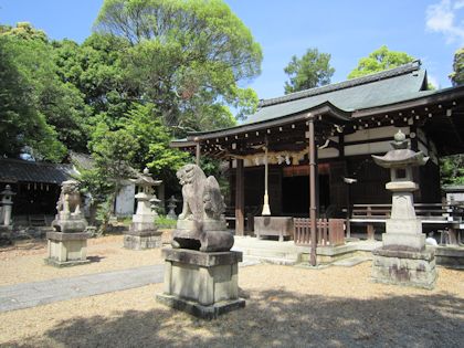 伊射奈岐神社拝殿