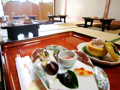 大神神社結婚式の会食