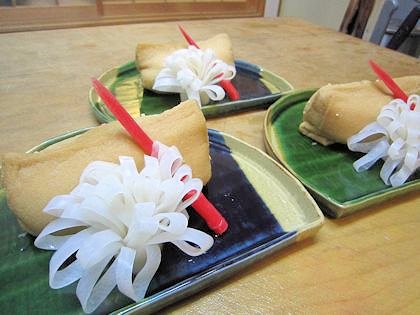 古代米とおからの稲荷寿司